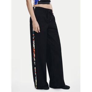 Desigual Bavlnené nohavice Paisley 25SWPW19 Čierna Regular Fit Ženy Desigual Bavlnené nohavice Paisley 25SWPW19 Čierna Regular Fit Ženy