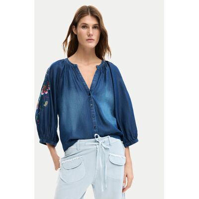 Desigual džínsová košeľa 26SWBW16 Tmavomodrá Relaxed Fit Ženy Desigual džínsová košeľa 26SWBW16 Tmavomodrá Relaxed Fit Ženy