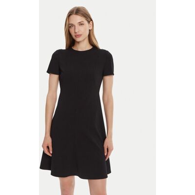 Calvin Klein Koktejlové šaty LV044C064G Čierna Slim Fit Ženy Calvin Klein Koktejlové šaty LV044C064G Čierna Slim Fit Ženy