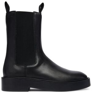 Calvin Klein Členková obuv s elastickým prvkom Convate Welt Chelsea Lth YW0YW01905 Čierna Ženy Calvin Klein Členková obuv s elastickým prvkom Convate Welt Chelsea Lth YW0YW01905 Čierna Ženy