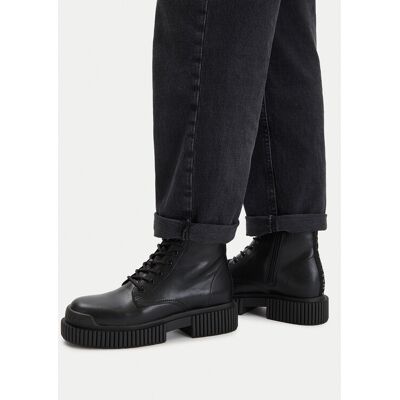 Armani Exchange Šnurovacia obuv XDN031 XV875 00002 Čierna Ženy Armani Exchange Šnurovacia obuv XDN031 XV875 00002 Čierna Ženy