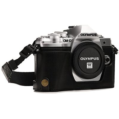 MegaGear MG1350 Ever Ready kožená brašna na fotoaparát s popruhem a přístupem na baterie pro Olympus OM-D E-M10 Mark III černá MegaGear MG1350 Ever Ready kožená brašna na fotoaparát s popruhem a přístupem na baterie pro Olympus OM-D E-M10 Mark III černá