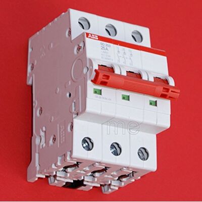 ABB SD203/25 hlavní vypínač zátěžový odpojovač spínač 3pólový 25A červený ABB SD203/25 hlavní vypínač zátěžový odpojovač spínač 3pólový 25A červený