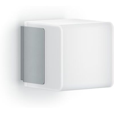 Steinel Connect LED venkovní svítidlo L 835 SC, chytré venkovní nástěnné svítidlo, hlásič pohybu, stmívatelné, propojitelné přes aplikaci, časový plán, 3000 K, 9.1 W, stříbrné Steinel Connect LED venkovní svítidlo L 835 SC, chytré venkovní nástěnné svítidlo, hlásič pohybu, stmívatelné, propojitelné přes aplikaci, časový plán, 3000 K, 9.1 W, stříbrné