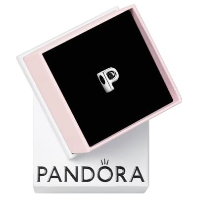 Pandora Moments písmeno P oboustranný přívěsek abecedy ze sterlingového stříbra s vyraženými srdíčky a perlami na zadní straně kompatibilní s náramky Moments Pandora Moments písmeno P oboustranný přívěsek abecedy ze sterlingového stříbra s vyraženými srdíčky a perlami na zadní straně kompatibilní s náramky Moments