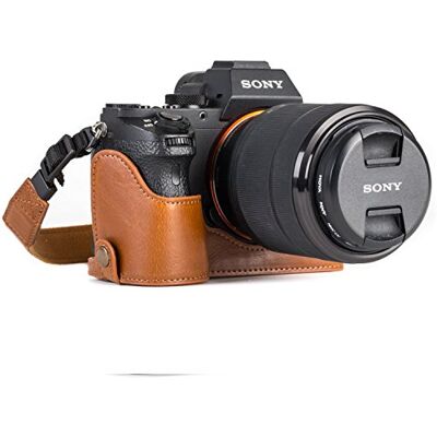 MegaGear Sony Alpha A7S II, A7R II, A7 II. světle hnědá MegaGear Sony Alpha A7S II, A7R II, A7 II. světle hnědá