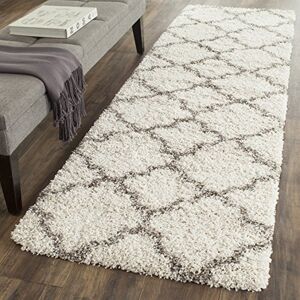 Safavieh Koberec Zottelig do obývacího pokoje, jídelny, ložnice – Hudson Shag Collection, vysoký vlas, slonovina a šedá, 69 × 244 cm Safavieh Koberec Zottelig do obývacího pokoje, jídelny, ložnice – Hudson Shag Collection, vysoký vlas, slonovina a šedá, 69 × 244 cm