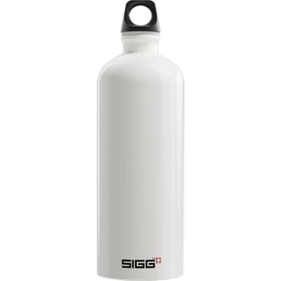Sigg Hliníková láhev na pití Traveller bílá certifikováno klimaticky neutrální vhodná pro sycené nápoje zabezpečená proti vytečení lehká jako pírko bez BPA outdoor 1 l Sigg Hliníková láhev na pití Traveller bílá certifikováno klimaticky neutrální vhodná pro sycené nápoje zabezpečená proti vytečení lehká jako pírko bez BPA outdoor 1 l