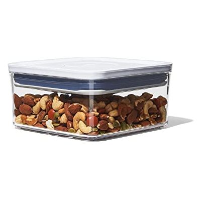 OXO Nádoba na POP Good Grips – vzduchotěsný, stohovatelný úložný box s víkem na potraviny – 1 l na ořechy a další OXO Nádoba na POP Good Grips – vzduchotěsný, stohovatelný úložný box s víkem na potraviny – 1 l na ořechy a další