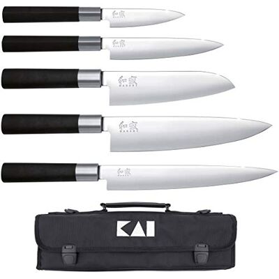 KAI Wasabi Black taška na nože osazená univerzální nůž 10 cm, univerzální nůž 15 cm, Santoku 16,5 cm, kuchařský nůž 20 cm, nůž na šunku 23 cm nerezová 6A/1K6 ušlechtilá ocel leštěná 58 (±1) HRC KAI Wasabi Black taška na nože osazená univerzální nůž 10 cm, univerzální nůž 15 cm, Santoku 16,5 cm, kuchařský nůž 20 cm, nůž na šunku 23 cm nerezová 6A/1K6 ušlechtilá ocel leštěná 58 (±1) HRC