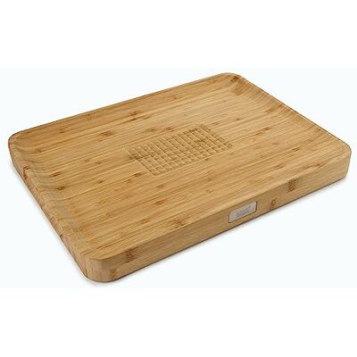 Joseph Joseph Cut&Carve Plus protiskluzové, multifunkční, oboustranné prkénko pro přípravu jídel a na vyřezávání lze mýt v myčce, velké bambusové dřevo Joseph Joseph Cut&Carve Plus protiskluzové, multifunkční, oboustranné prkénko pro přípravu jídel a na vyřezávání lze mýt v myčce, velké bambusové dřevo