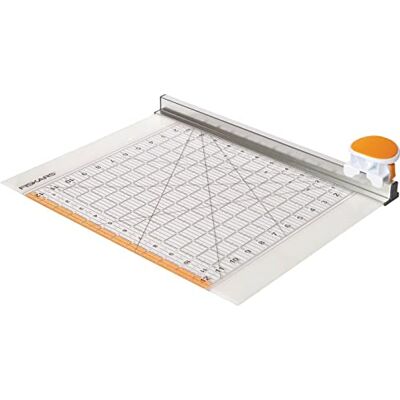 Fiskars Rolovací nůž Ø 45 mm s pravítkem, 12" x 12", oranžový/bílý, 1016264 Fiskars Rolovací nůž Ø 45 mm s pravítkem, 12" x 12", oranžový/bílý, 1016264