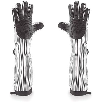 LACOR 60068 XL Ofenhandschuhe, Ofenhandschuhe Küche, maximale Sicherheit, hohe Hitzebeständigkeit, Baumwolle mit doppelter Polsterung, Silikon und Polyester, waschmaschinen- und trocknergeeignet, 48 cm, schwarz LACOR 60068 XL Ofenhandschuhe, Ofenhandschuhe Küche, maximale Sicherheit, hohe Hitzebeständigkeit, Baumwolle mit doppelter Polsterung, Silikon und Polyester, waschmaschinen- und trocknergeeignet, 48 cm, schwarz
