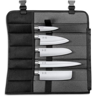 KAI Wasabi Black taška na nože osazená univerzální nůž 10 cm, Deba 15 cm, Nakiri 16,5 cm, Santoku 16,5 cm, Yanagiba 21 cm nerezová 6A/1K6 ušlechtilá ocel leštěná 58 (±1) HRC černá rukojeť KAI Wasabi Black taška na nože osazená univerzální nůž 10 cm, Deba 15 cm, Nakiri 16,5 cm, Santoku 16,5 cm, Yanagiba 21 cm nerezová 6A/1K6 ušlechtilá ocel leštěná 58 (±1) HRC černá rukojeť