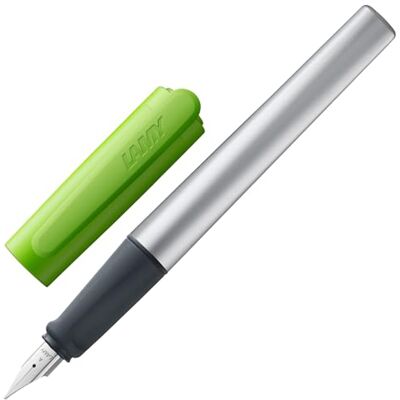Lamy Plnicí pero FH20451 Nexx, hrot:velikost M, model 086, barva limetková Füller mit rutschfestem Griff dreieckiges Gehäuse aus Aluminium inkl. Tintenpatrone T 10 blau Rechtshänder Lamy Plnicí pero FH20451 Nexx, hrot:velikost M, model 086, barva limetková Füller mit rutschfestem Griff dreieckiges Gehäuse aus Aluminium inkl. Tintenpatrone T 10 blau Rechtshänder