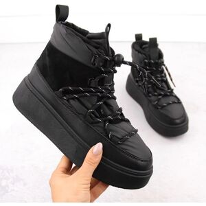 Dámske snehové topánky na pltform 24-72302BK / WOL280A Black - Potocki 38 černá Dámske snehové topánky na pltform 24-72302BK / WOL280A Black - Potocki 38 černá
