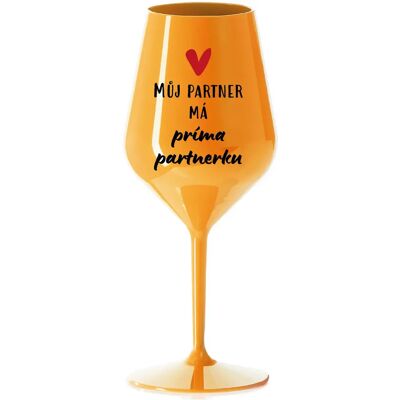 Giftela MY PARTNER HAS A PRIMA PARTNER - oranžový nerozbitný pohár na víno 470 ml Giftela MY PARTNER HAS A PRIMA PARTNER - oranžový nerozbitný pohár na víno 470 ml