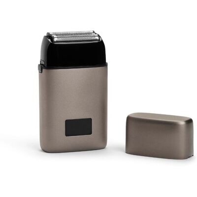 Caliber MOAB Metal Triple Foil Shaver - profesionálny trojplanžetový holiaci strojček + stlačený vzduch, 400ml Caliber MOAB Metal Triple Foil Shaver - profesionálny trojplanžetový holiaci strojček + stlačený vzduch, 400ml