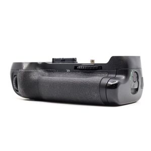Used Nikon MB-D12 Battery Grip