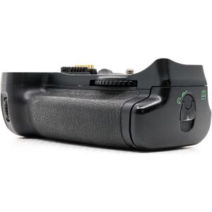 Used Nikon MB-D10 Battery Grip