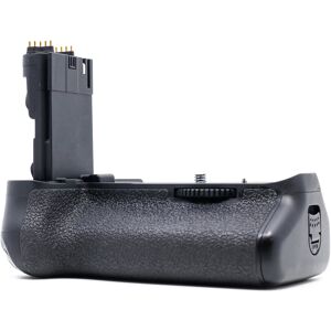 Used Canon BG-E9 Battery Grip