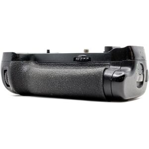 Used Nikon MB-D18 Battery Grip