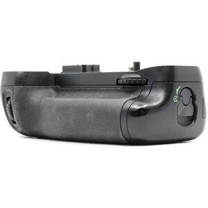 Used Nikon MB-D15 Battery Grip