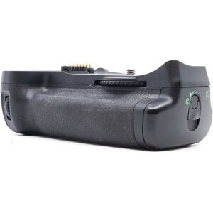 Used Nikon MB-D10 Battery Grip