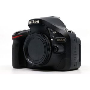 Used Nikon D5200