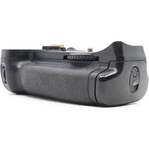 Used Nikon MB-D10 Battery Grip