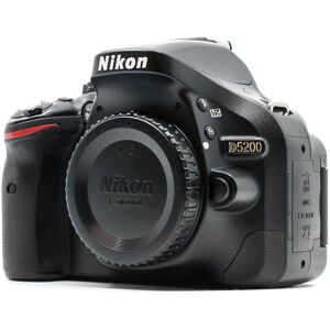 Used Nikon D5200