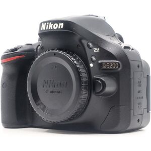 Used Nikon D5200