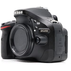 Used Nikon D5200