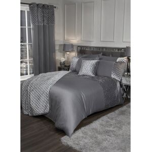 Etta Avenue Glamour Bedspread Silver Etta Avenue Glamour Bedspread Silver