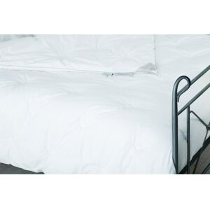 Belledorm Elegance Silk 4.5 Tog Duvet White Kingsize Belledorm Elegance Silk 4.5 Tog Duvet White Kingsize