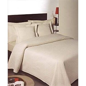 Brambly Cottage Ariana Bedspread Cream King Bedspread Brambly Cottage Ariana Bedspread Cream King Bedspread