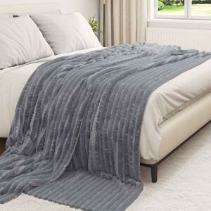 Vidaxl Throw Blanket White 270 X 240 Cm Fleece Dark Grey 240cm x 220cm Vidaxl Throw Blanket White 270 X 240 Cm Fleece Dark Grey 240cm x 220cm