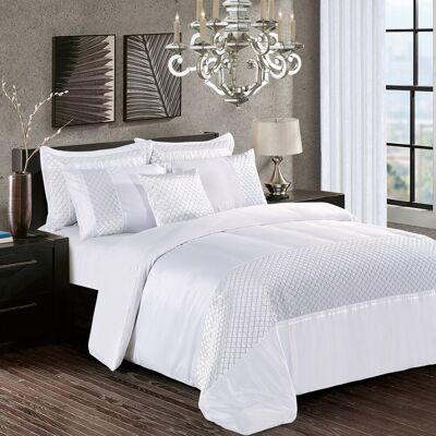 Rosdorf Park Cheng Hypoallergenic 300 TC Modern & Contemporary Duvet Cover Set White Super King - 2 Standard Pillowcases Rosdorf Park Cheng Hypoallergenic 300 TC Modern & Contemporary Duvet Cover Set White Super King - 2 Standard Pillowcases