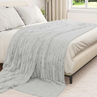 Vidaxl Throw Blanket White 270 X 240 Cm Fleece Grey 240cm x 220cm Vidaxl Throw Blanket White 270 X 240 Cm Fleece Grey 240cm x 220cm