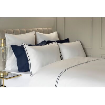 Belledorm White/Black 200 TC Duvet Cover Set White/Black Super King - 2 Standard Pillowcases Belledorm White/Black 200 TC Duvet Cover Set White/Black Super King - 2 Standard Pillowcases