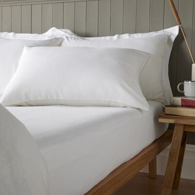 17 Stories Syvester Linen Blend Standard Fitted Sheet White Super King (6') 17 Stories Syvester Linen Blend Standard Fitted Sheet White Super King (6')