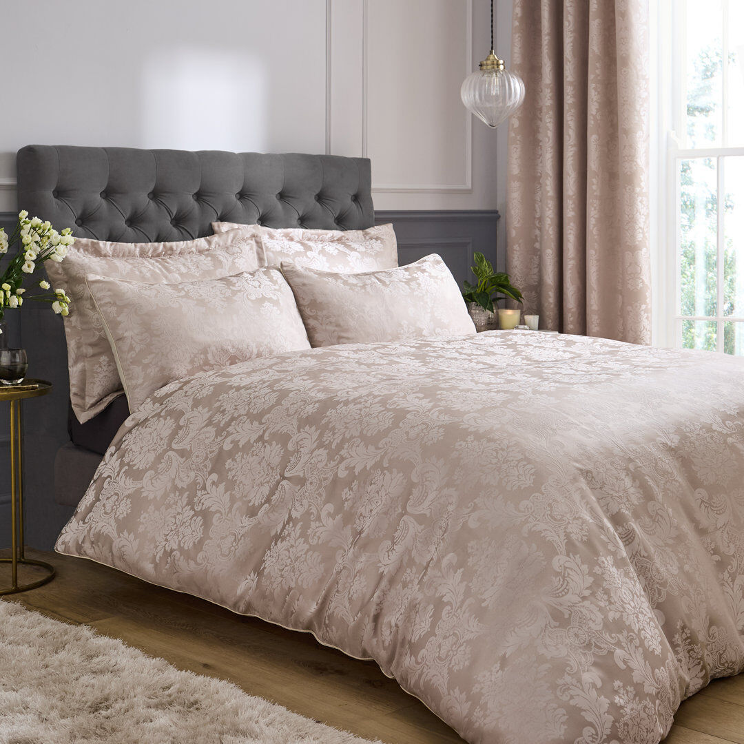 Catherine Lansfield Damask Jacquard Duvet Cover Set with Pillowcases Gold King Duvet Cover + 2 Standard Pillowcases