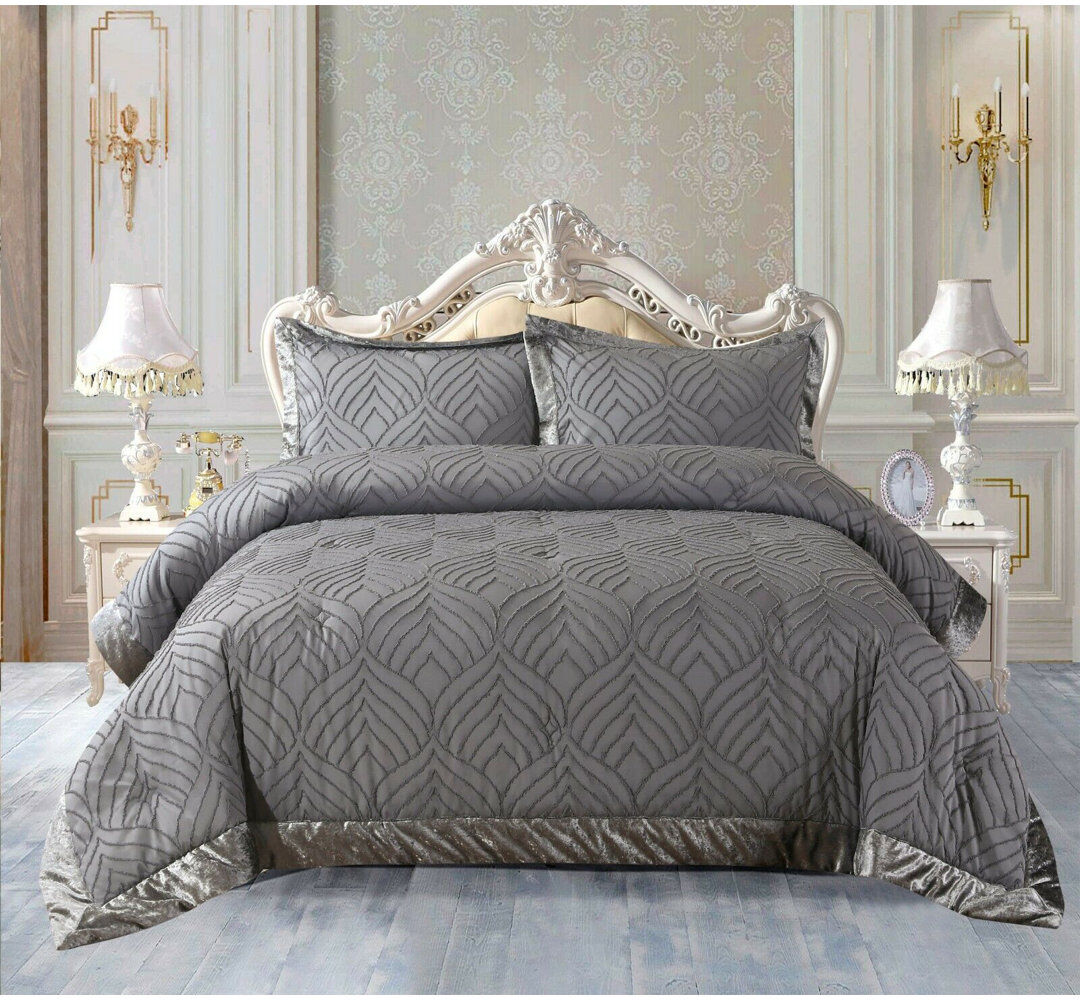 Mercer41 Chelsea Tufted Crushed Velvet Bedspread Set – Luxurious Soft Quilted Bedding with Matching Pillow Shams, Elegant Velvet Comforter Coverlet Set Pink 260 x 270 cm Bedspread - 2 Pillow Shams