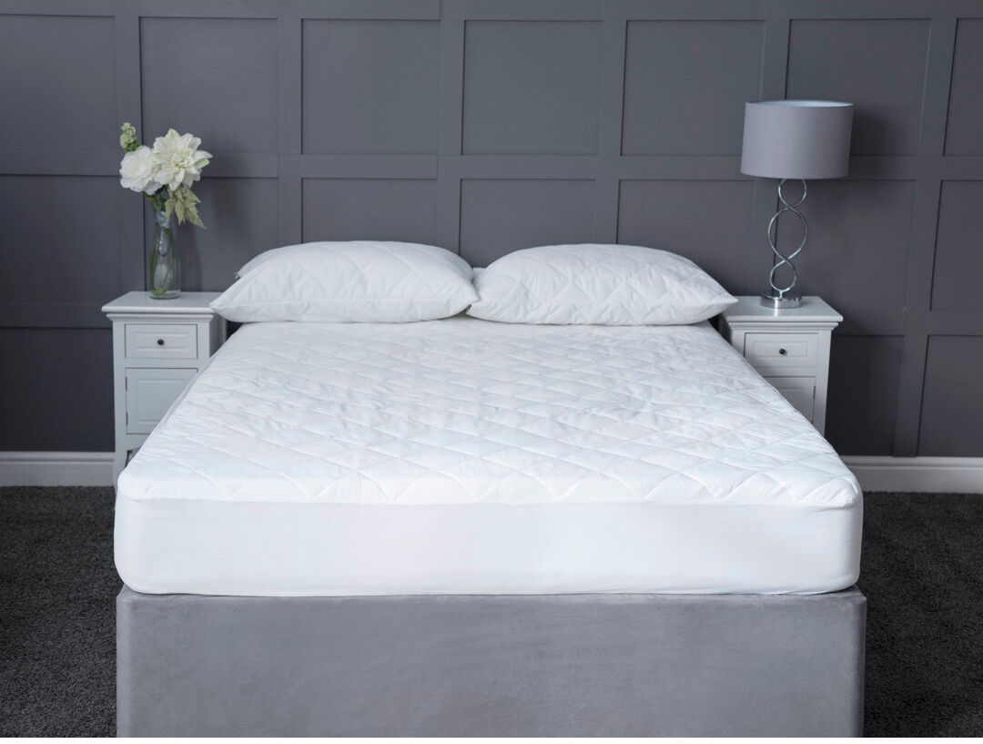 Belledorm Hotel Collection 100% Cotton Fitted Mattress Protector Super King (6')
