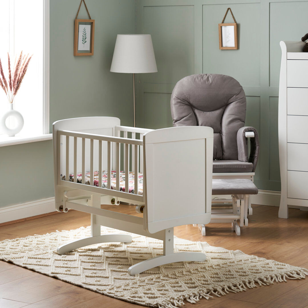 Obaby Gliding Cribs with Foam Mattress White Standard