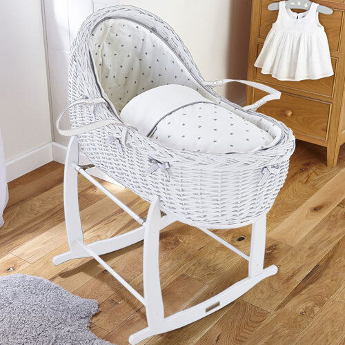 Clair De Lune Lullaby Hearts Moses Basket with Bedding Clair De Lune Finish: White  - Size: 61 cm H x 122 cm W Clair De Lune Lullaby Hearts Moses Basket with Bedding Clair De Lune Finish: White  - Size: 61 cm H x 122 cm W