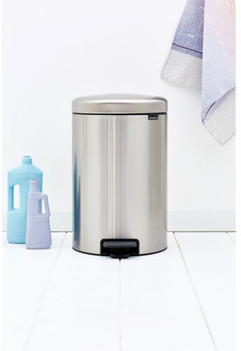 Brabantia New Icon 20L Step On Rubbish bin Brabantia Colour: Matt Steel (Fingerprint Proof)  - Size: Large Brabantia New Icon 20L Step On Rubbish bin Brabantia Colour: Matt Steel (Fingerprint Proof)  - Size: Large