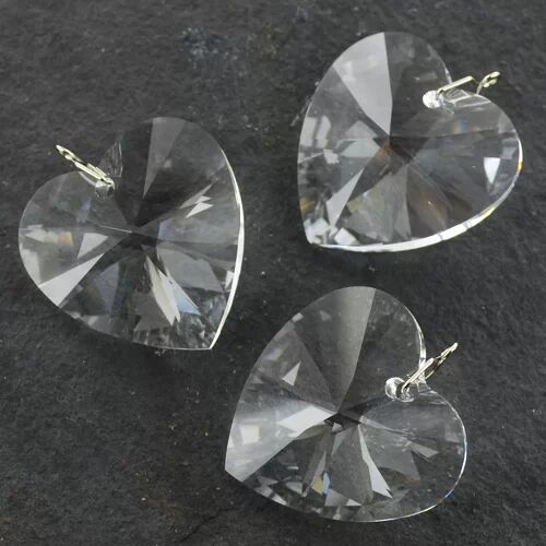 The Seasonal Aisle Heart Hanging Figurine Ornament The Seasonal Aisle Size: 4cm H x 4cm W x 1.8cm D, Colour: Clear  - Size: 0.8 cm H x 30 cm W x 20 cm D The Seasonal Aisle Heart Hanging Figurine Ornament The Seasonal Aisle Size: 4cm H x 4cm W x 1.8cm D, Colour: Clear  - Size: 0.8 cm H x 30 cm W x 20 cm D