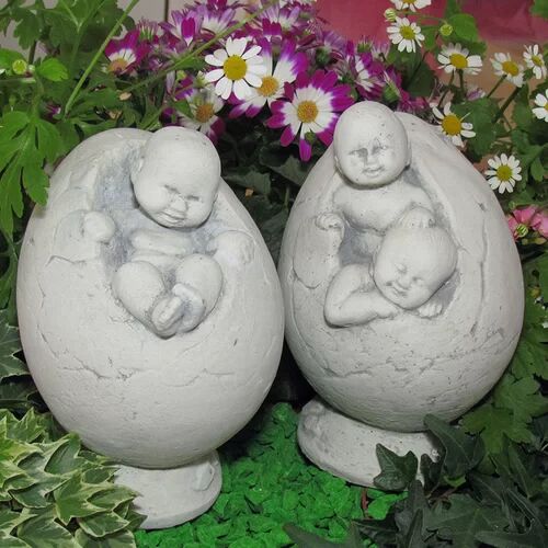 Dakota Fields Shaner Statue Dakota Fields  - Size: 45cm H X 40cm W X 40cm D Dakota Fields Shaner Statue Dakota Fields  - Size: 45cm H X 40cm W X 40cm D