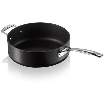 Le Creuset Non-Stick Saute Pan 28cm Black 5.4L Le Creuset Non-Stick Saute Pan 28cm Black 5.4L